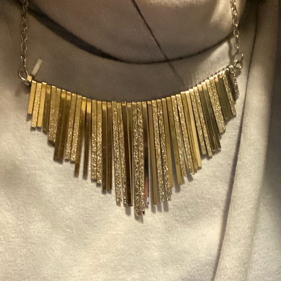 Costume necklace - Picture 2 of 2